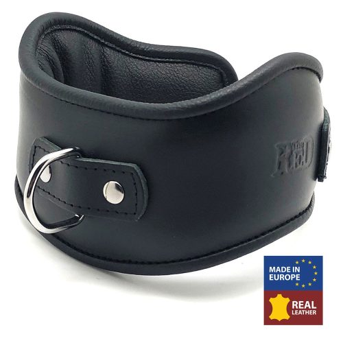 Premium leather collar – stylish hold and sensual experience