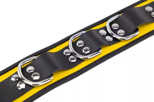 Leather necklace with 3-ring yellow-black design