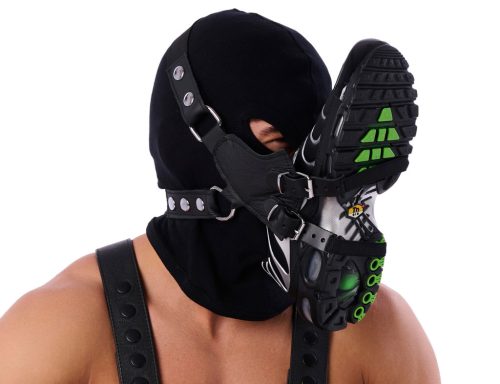 Sniff My Sneaker – leather mask for sensual experiences